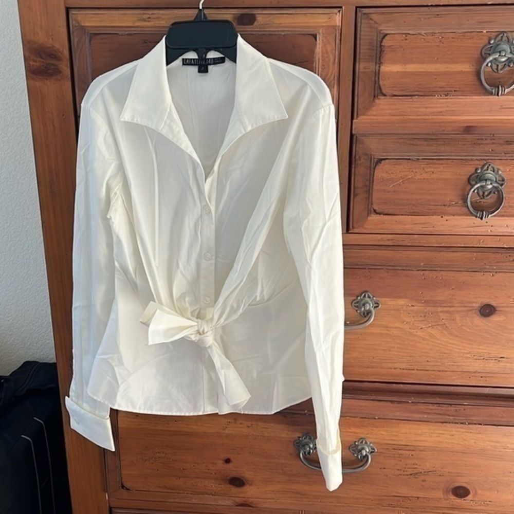 Lafayette 148 New York Women’s Cream Blouse Size 2 NWOT